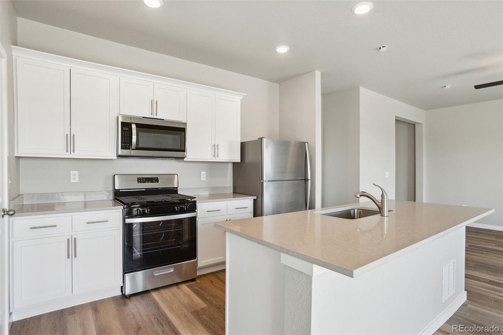 MLS Image #6 for 48210  shetland drive,bennett, Colorado