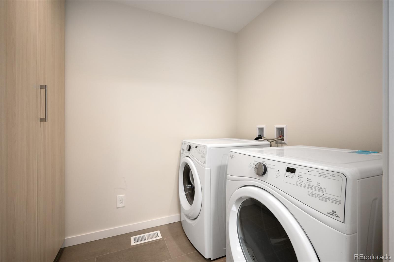 MLS Image #28 for 9697 e powers drive,greenwood village, Colorado
