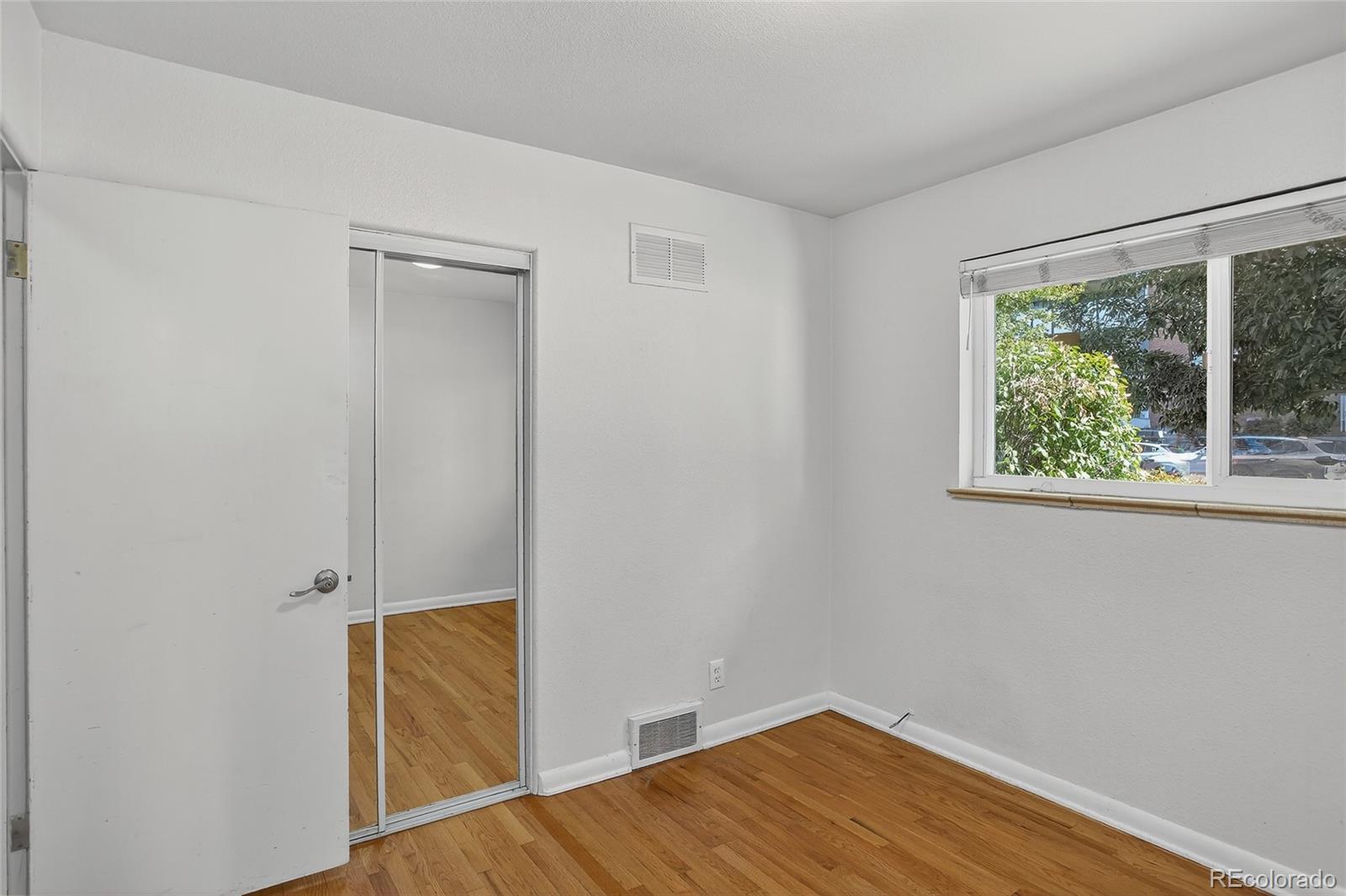 MLS Image #11 for 2525 & 2527 s university boulevard,denver, Colorado