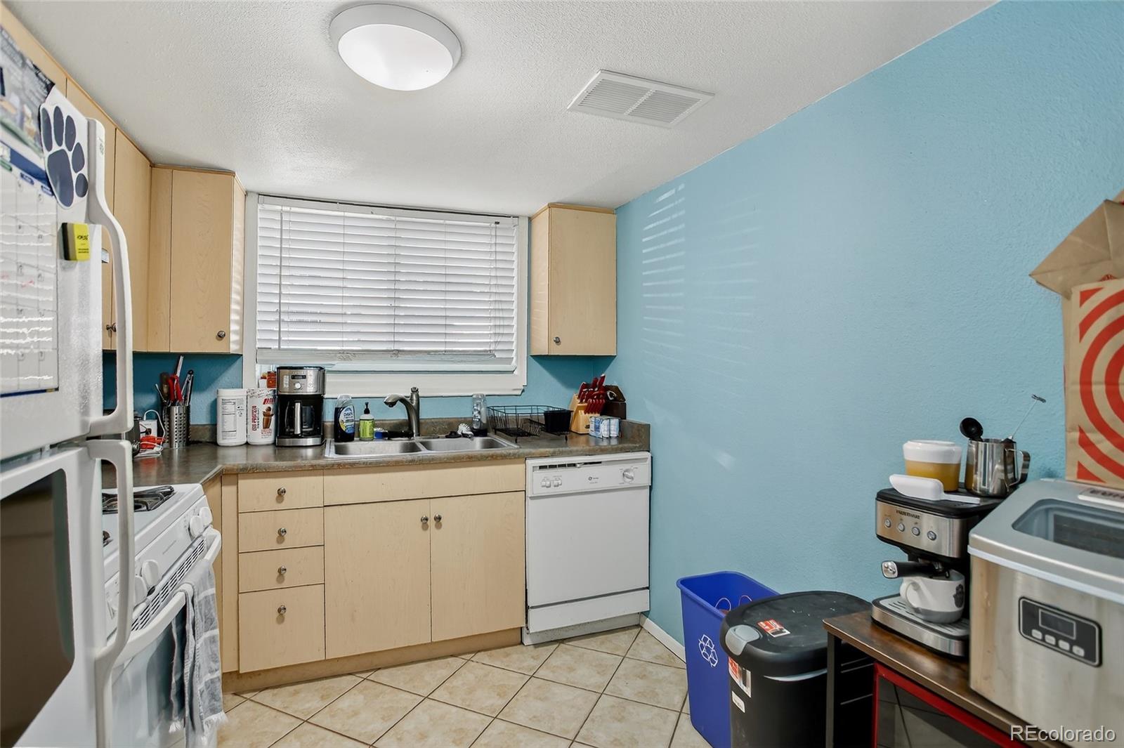 MLS Image #26 for 2525 & 2527 s university boulevard,denver, Colorado