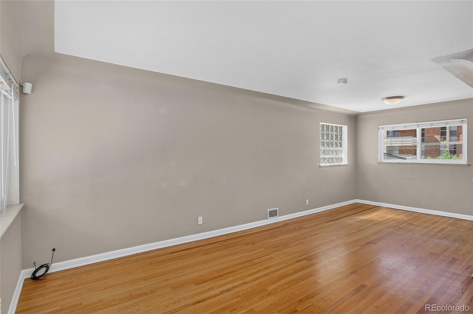 MLS Image #5 for 2525 & 2527 s university boulevard,denver, Colorado