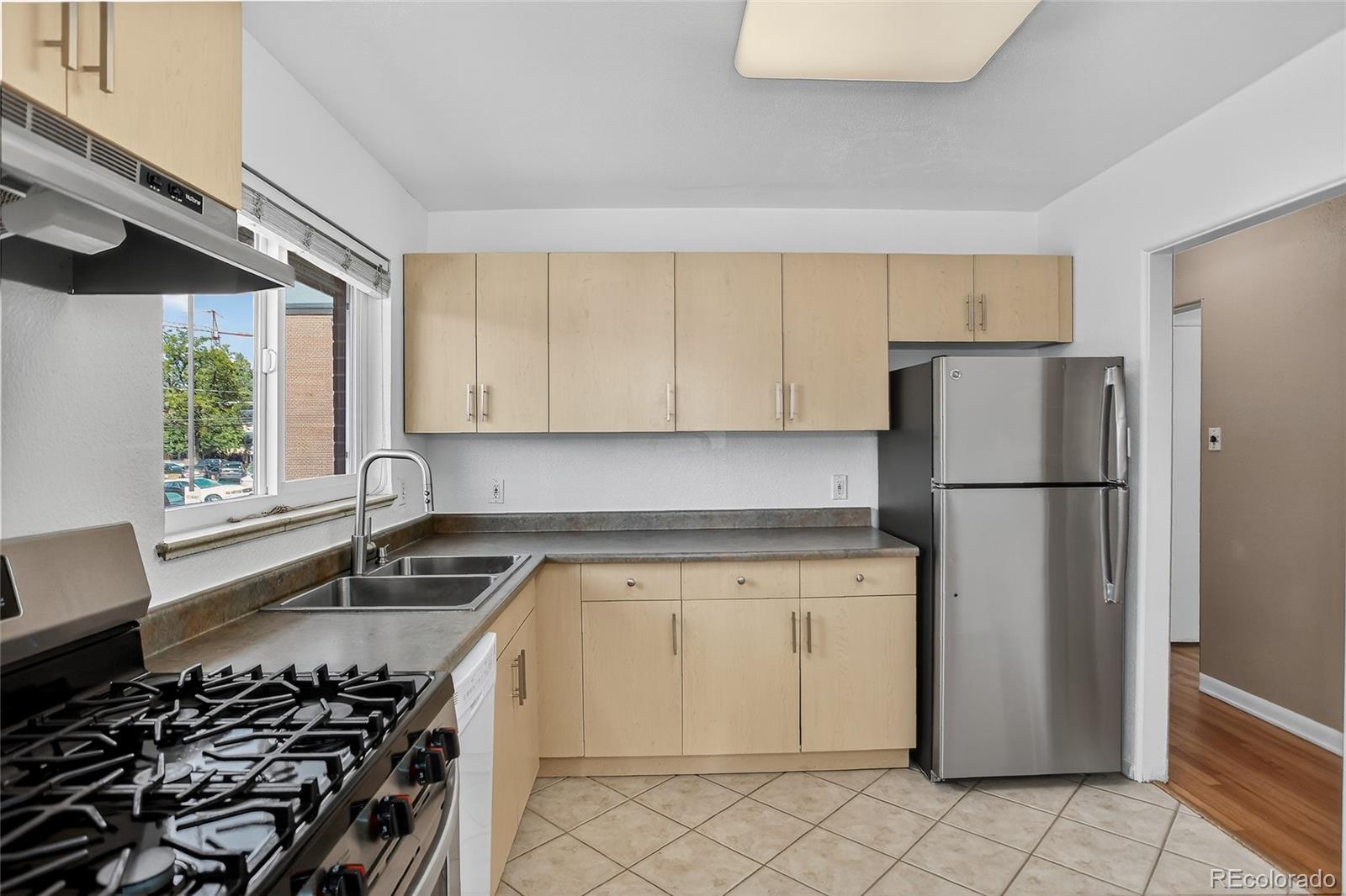 MLS Image #6 for 2525 & 2527 s university boulevard,denver, Colorado
