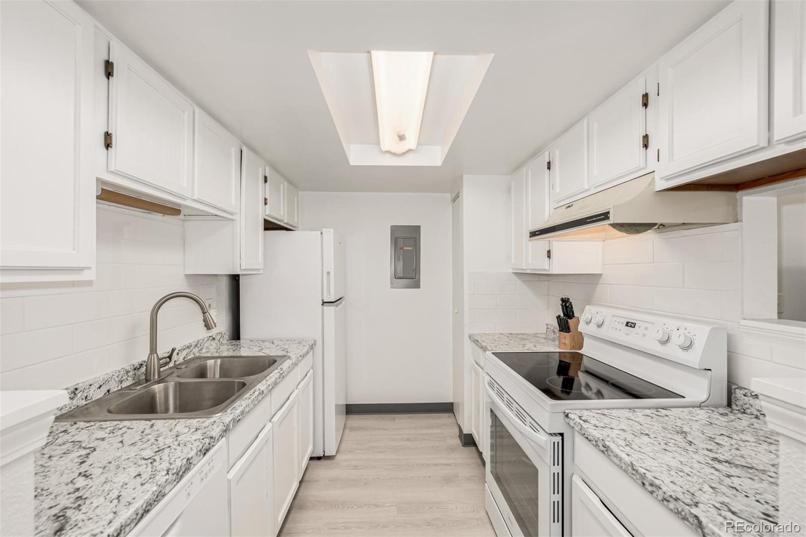 MLS Image #7 for 8335  fairmount drive 4-102,denver, Colorado