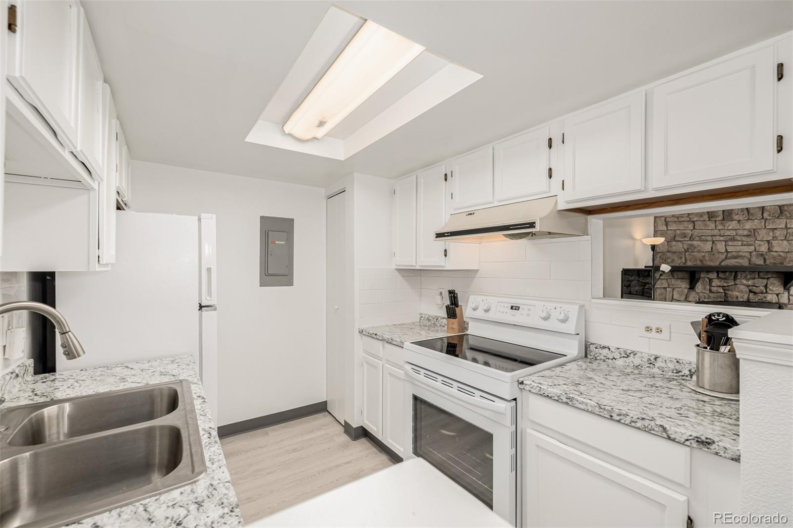 MLS Image #8 for 8335  fairmount drive 4-102,denver, Colorado