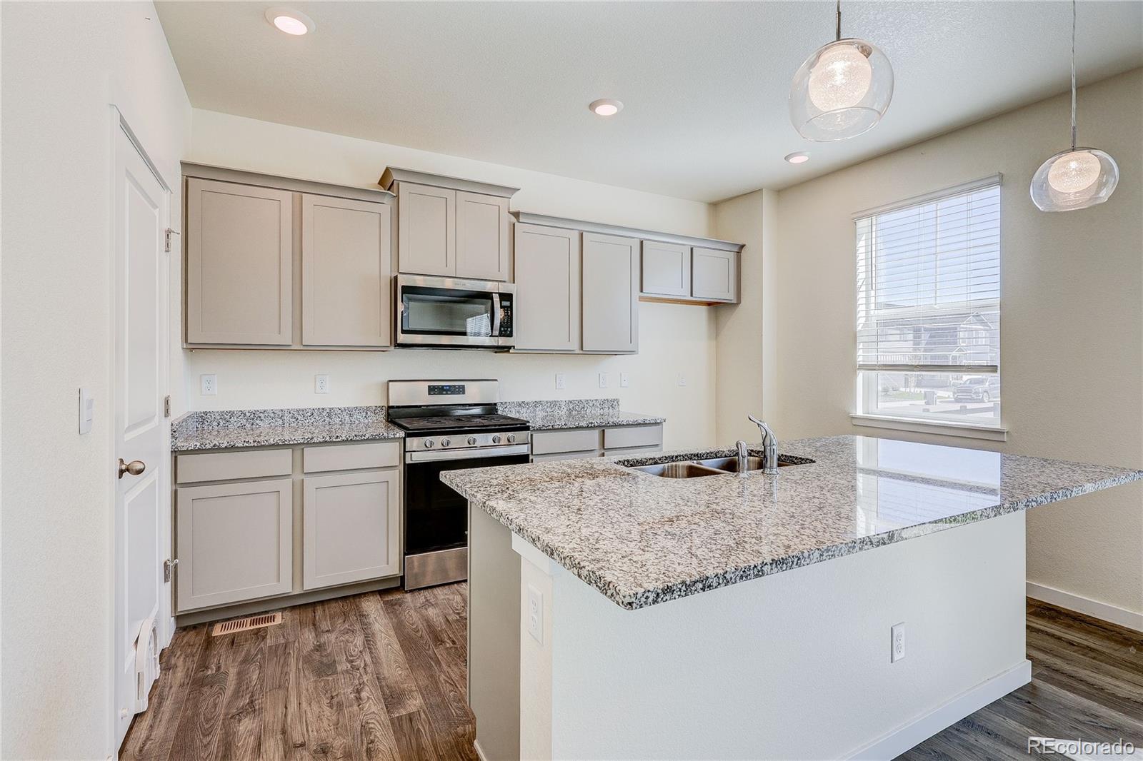 MLS Image #3 for 104  coyote street,bennett, Colorado
