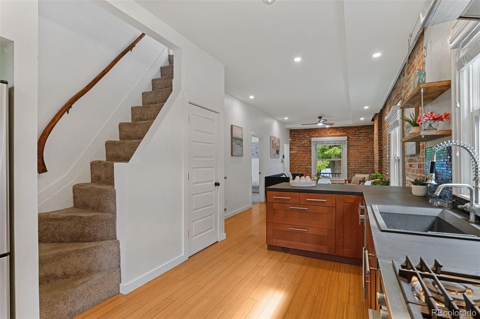 MLS Image #11 for 145 s cherokee street,denver, Colorado