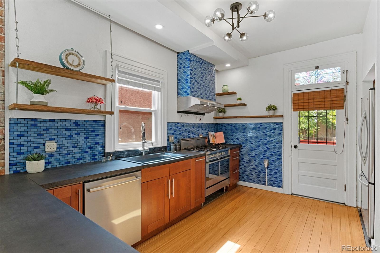 MLS Image #12 for 145 s cherokee street,denver, Colorado