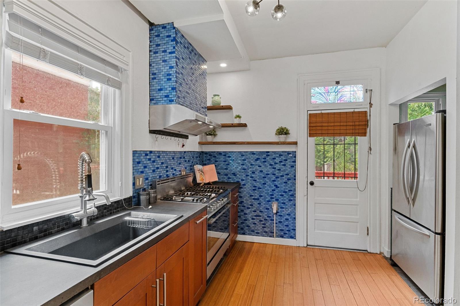 MLS Image #14 for 145 s cherokee street,denver, Colorado
