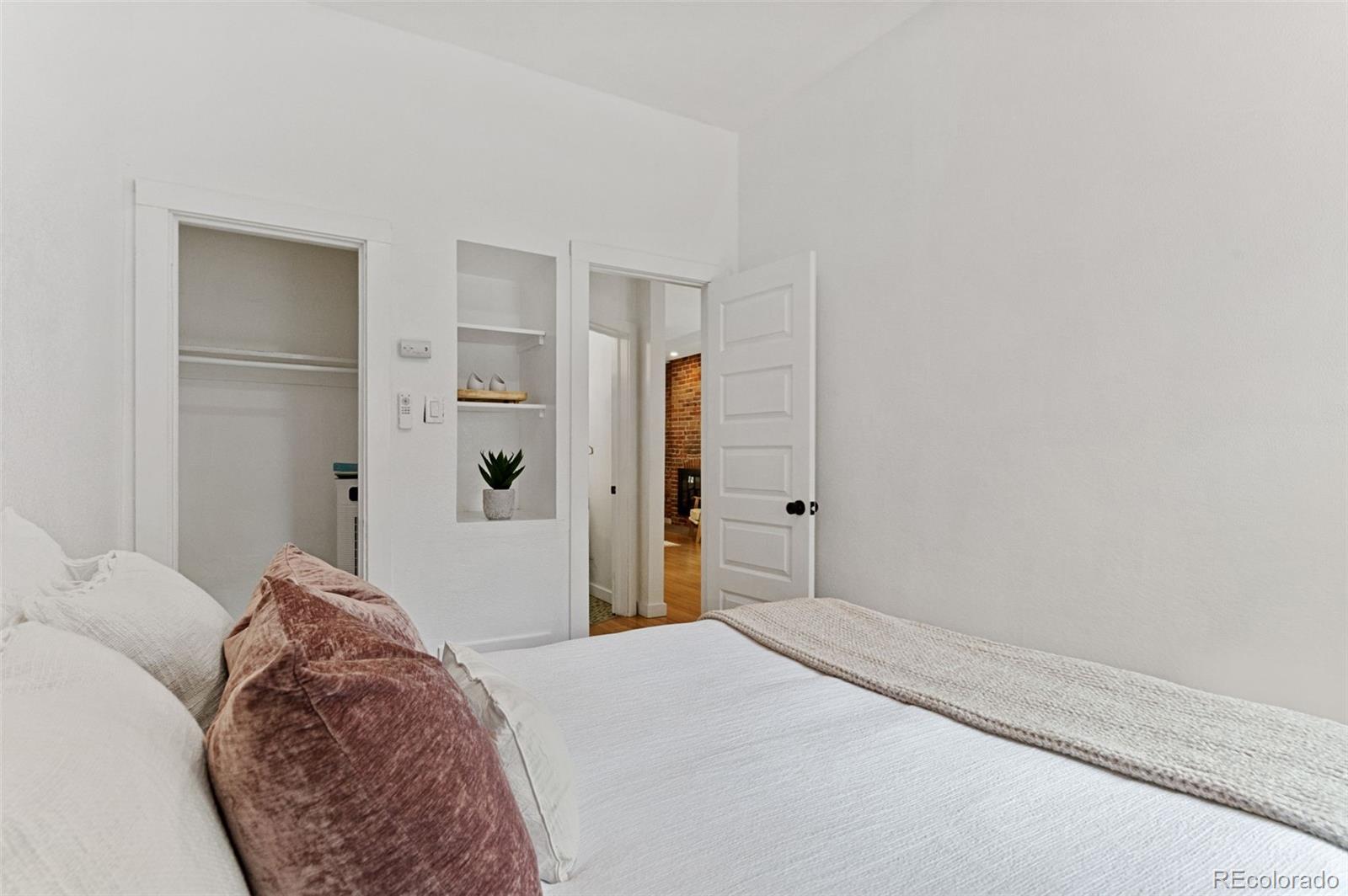 MLS Image #17 for 145 s cherokee street,denver, Colorado