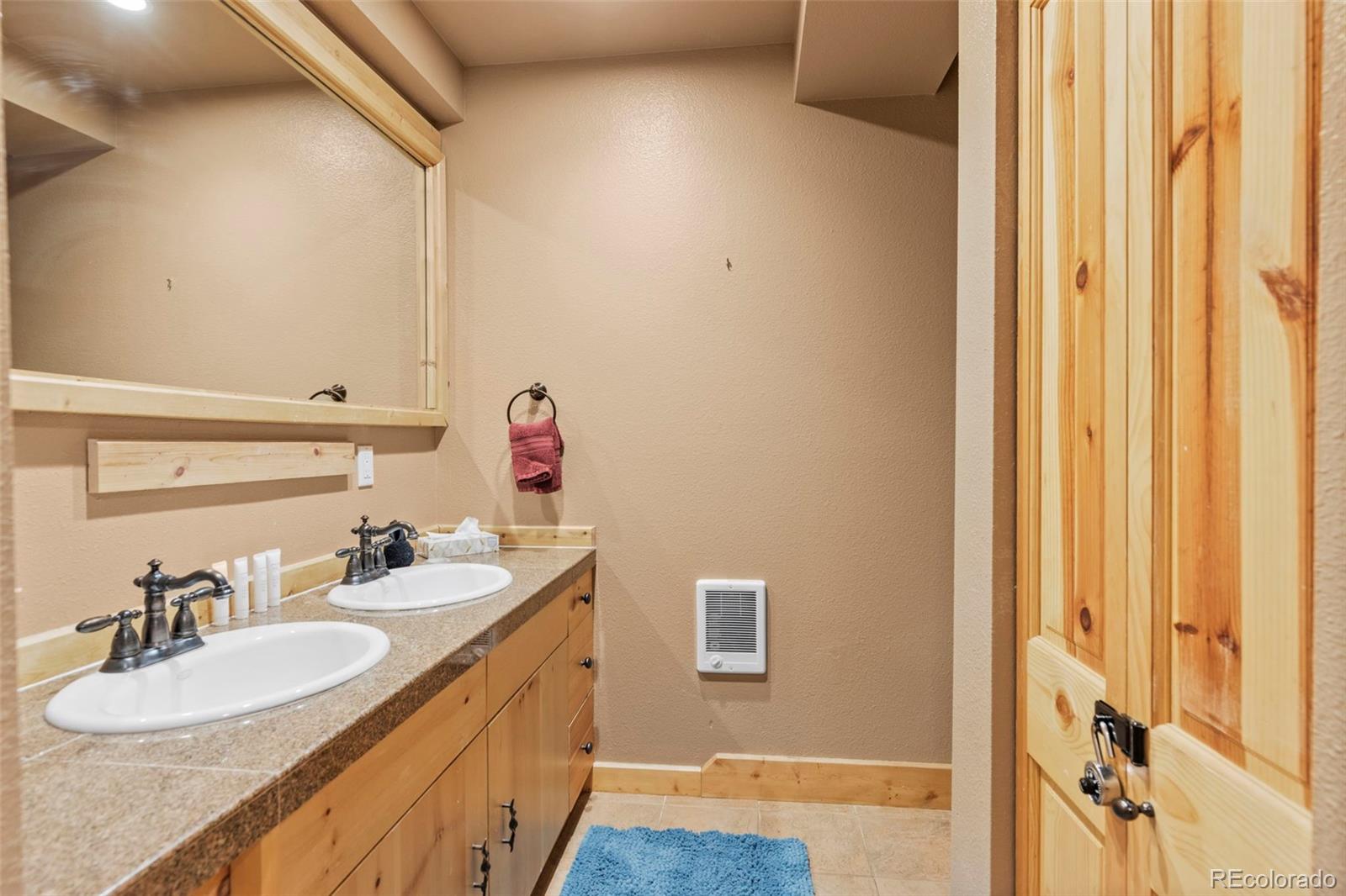 MLS Image #36 for    ,, Colorado