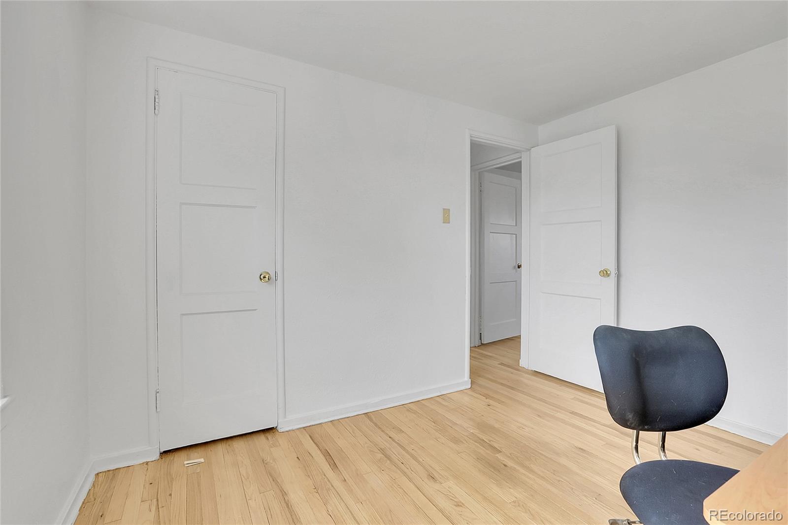 MLS Image #11 for 6004 e 29th avenue,denver, Colorado