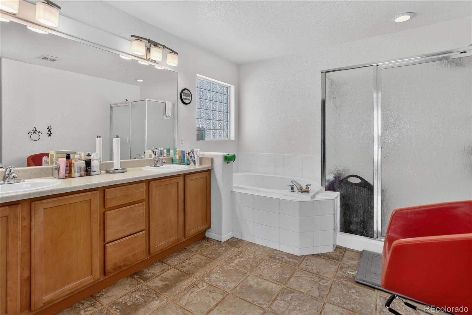 MLS Image #17 for 20000 e mitchell place,denver, Colorado