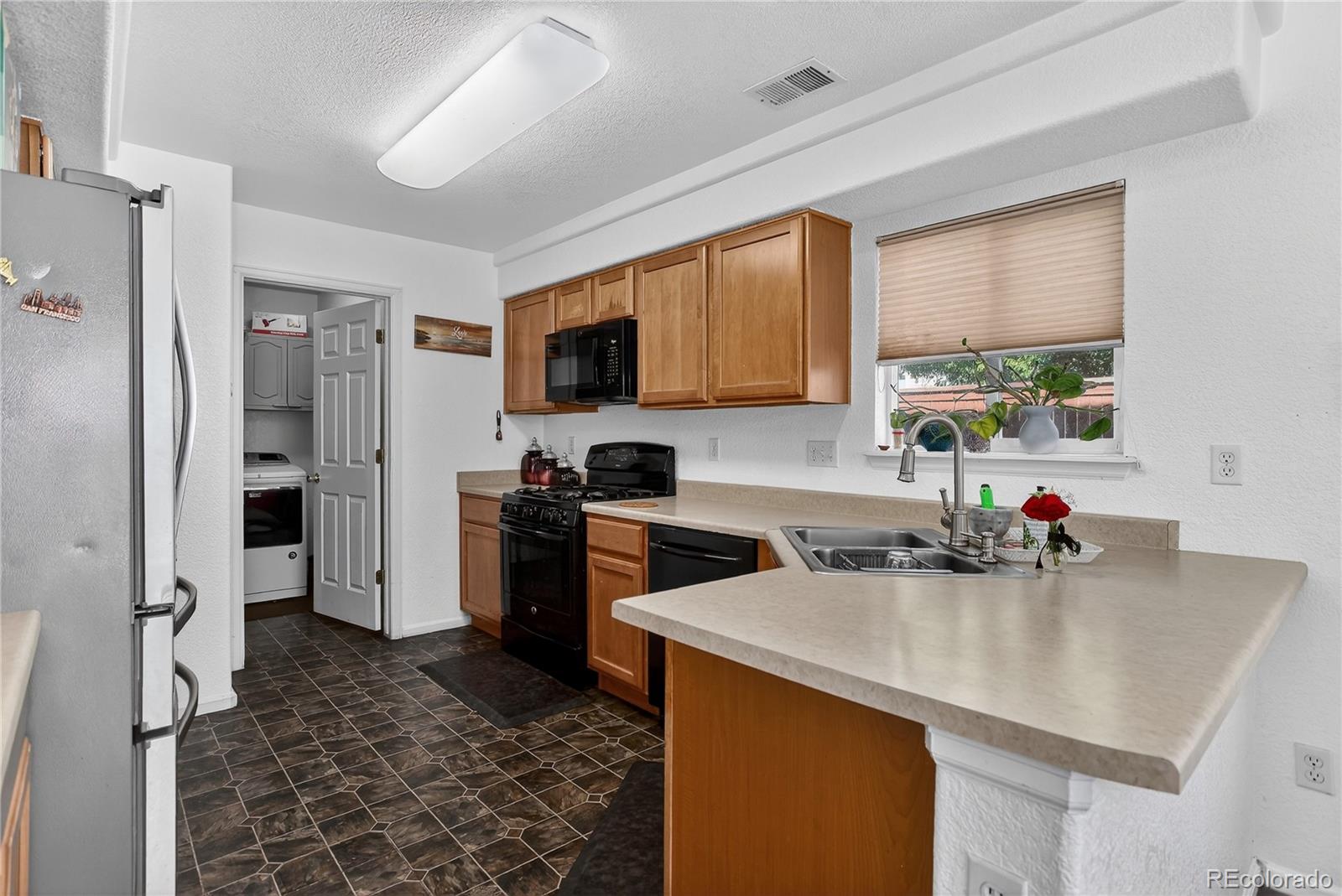 MLS Image #4 for 20000 e mitchell place,denver, Colorado