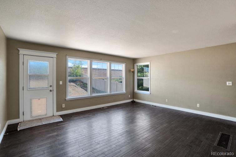 MLS Image #7 for 10712  dayton way,commerce city, Colorado