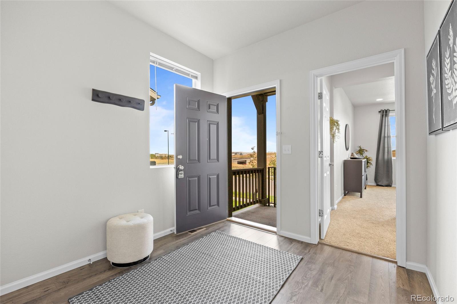 MLS Image #6 for 6643 n danube way,denver, Colorado