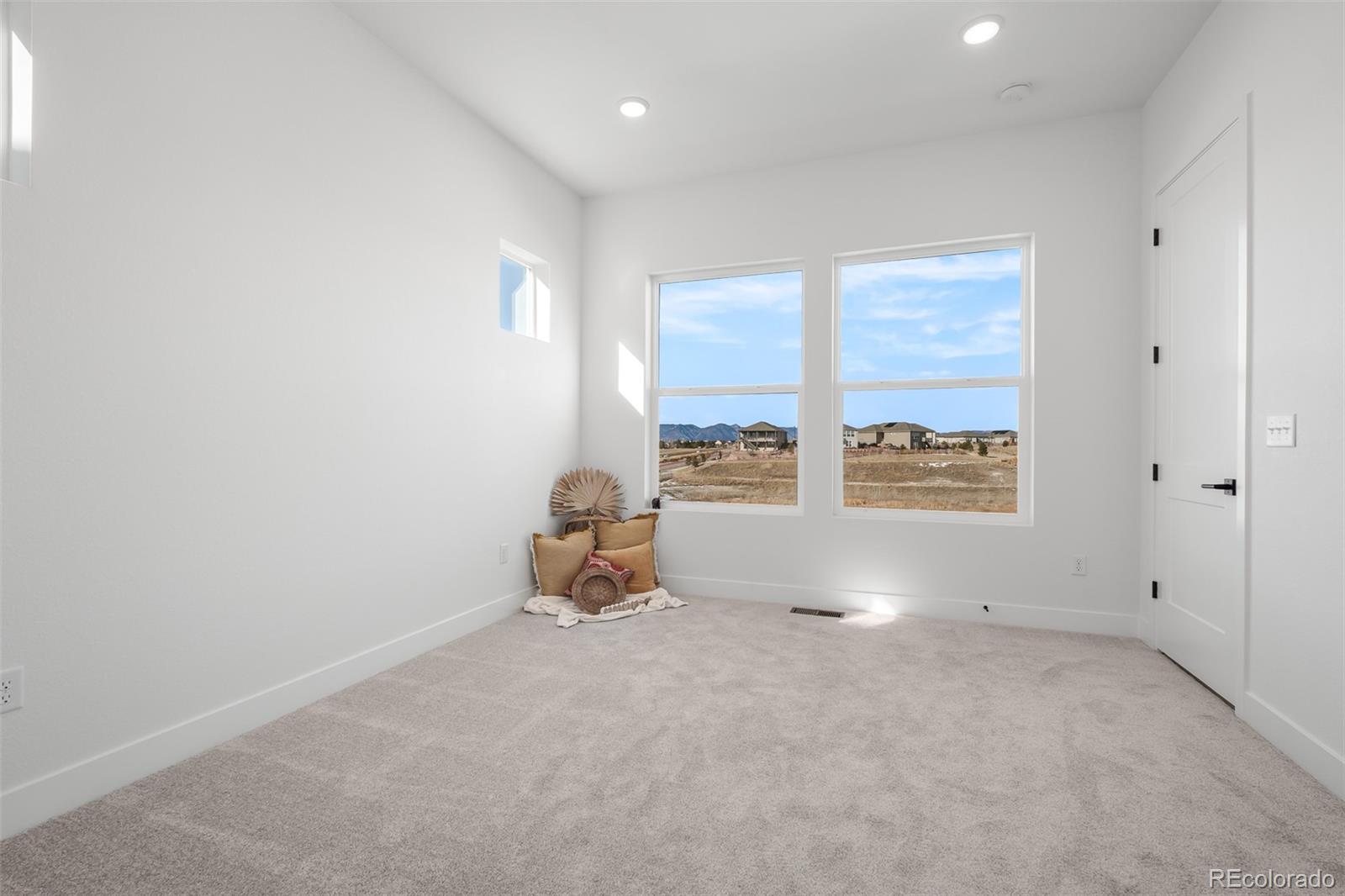 MLS Image #14 for 8850  frolic view,colorado springs, Colorado