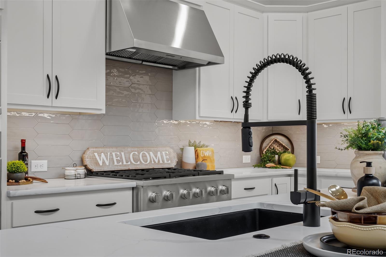 MLS Image #6 for 8850  frolic view,colorado springs, Colorado