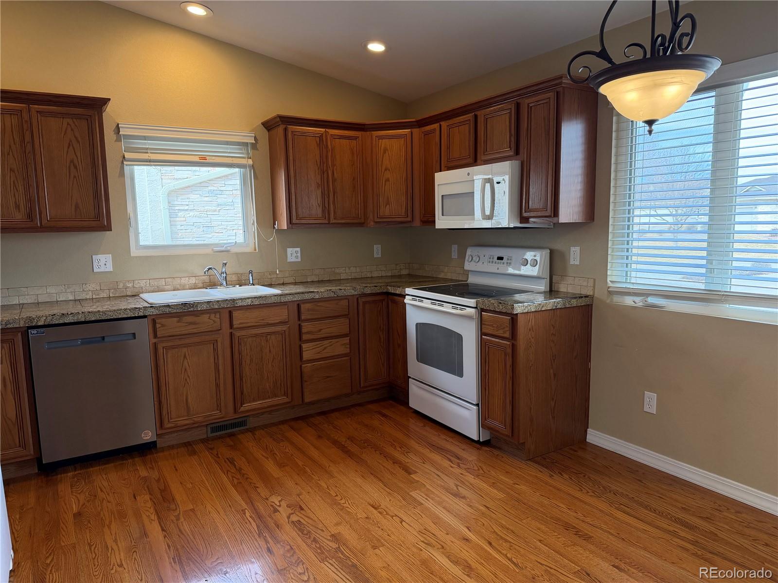 MLS Image #18 for 4811  seasons view,pueblo, Colorado