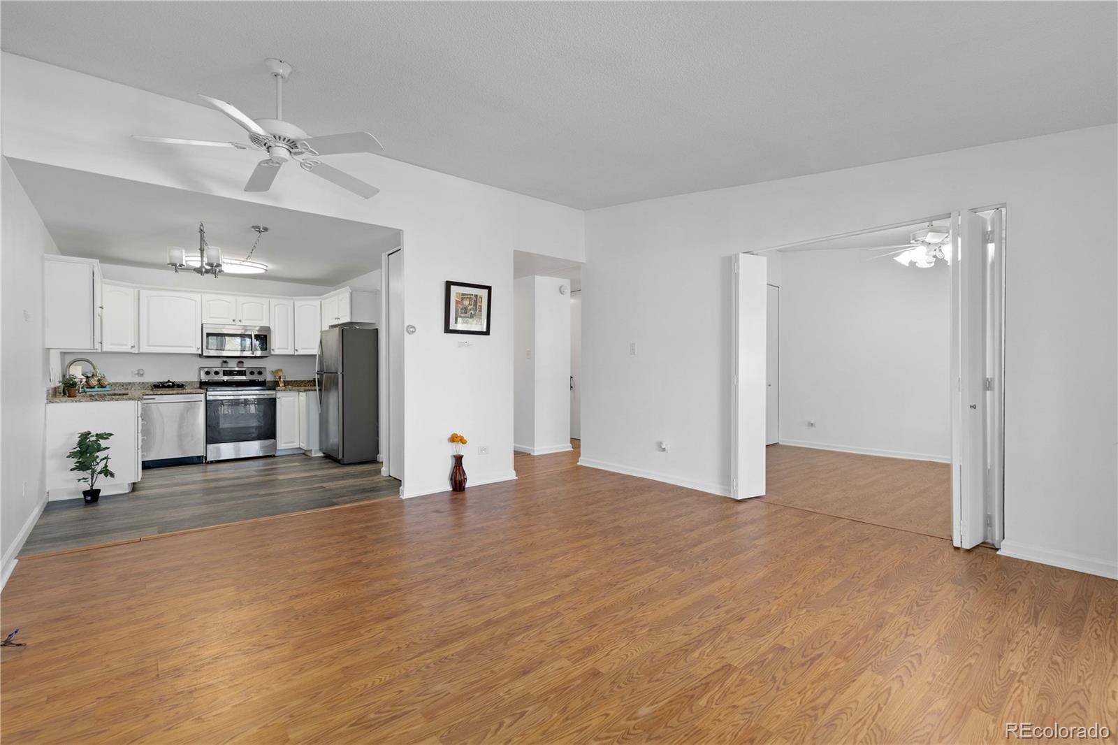 MLS Image #13 for 755 s alton way,denver, Colorado