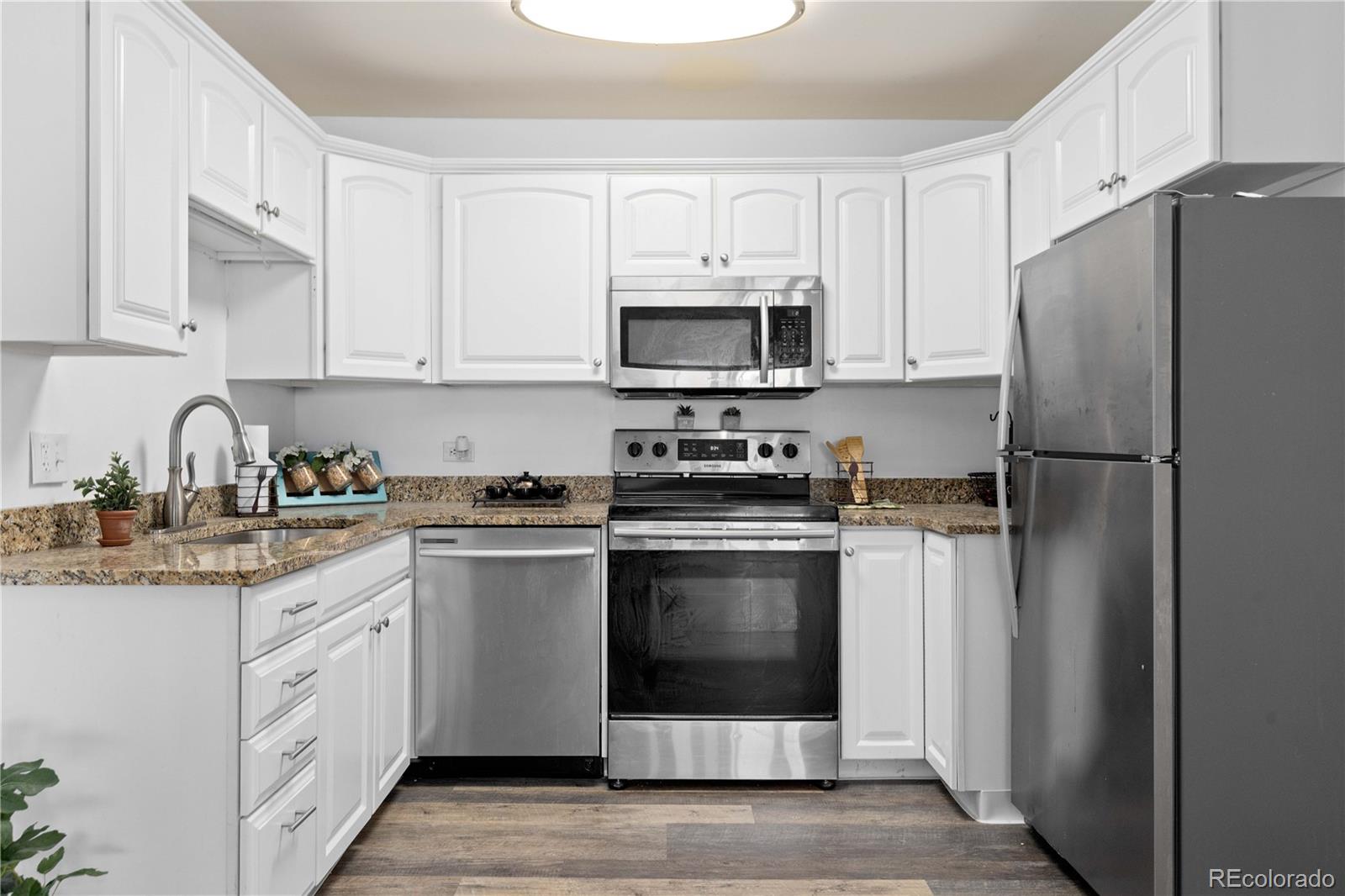 MLS Image #4 for 755 s alton way,denver, Colorado