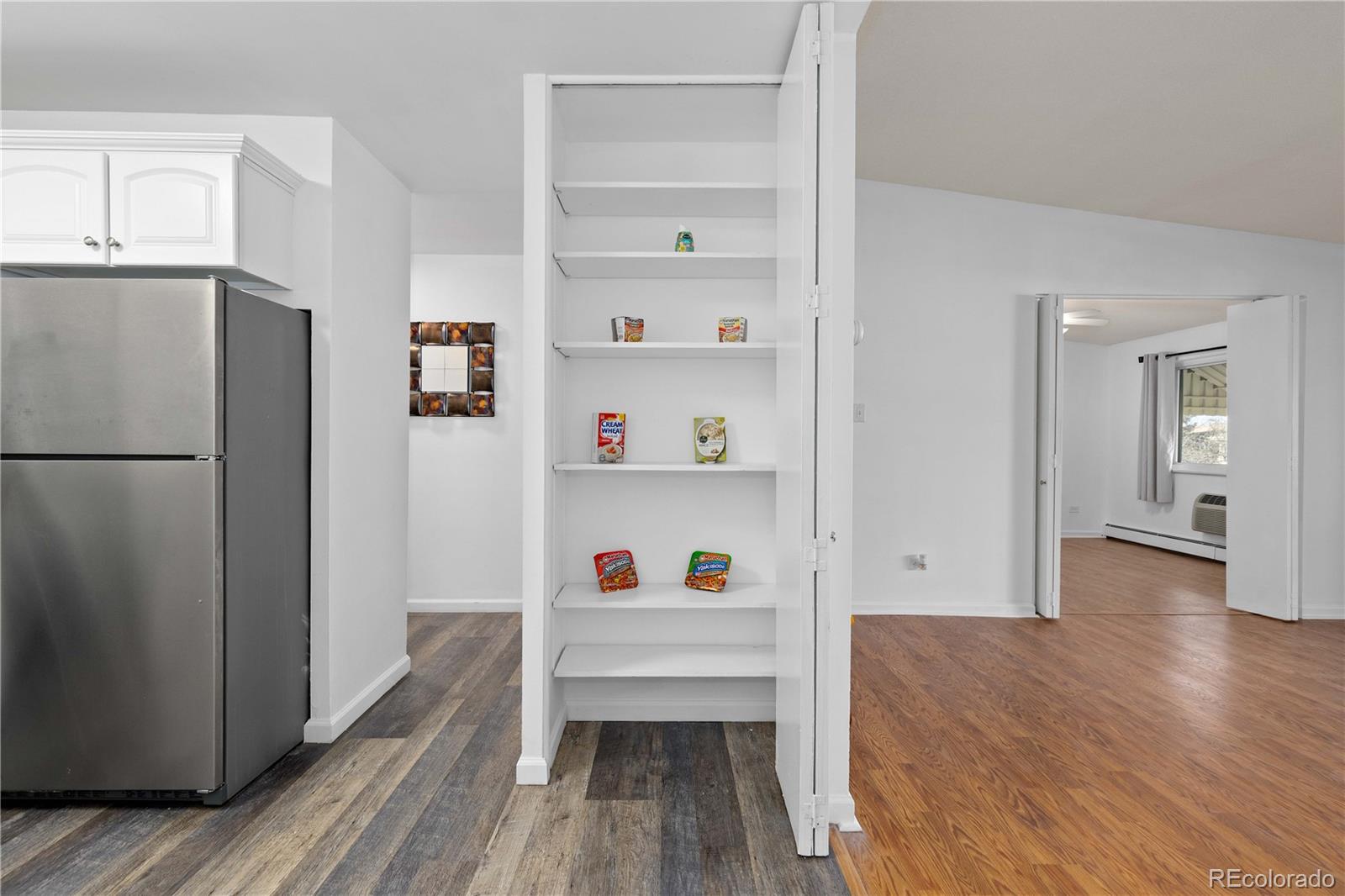 MLS Image #9 for 755 s alton way,denver, Colorado
