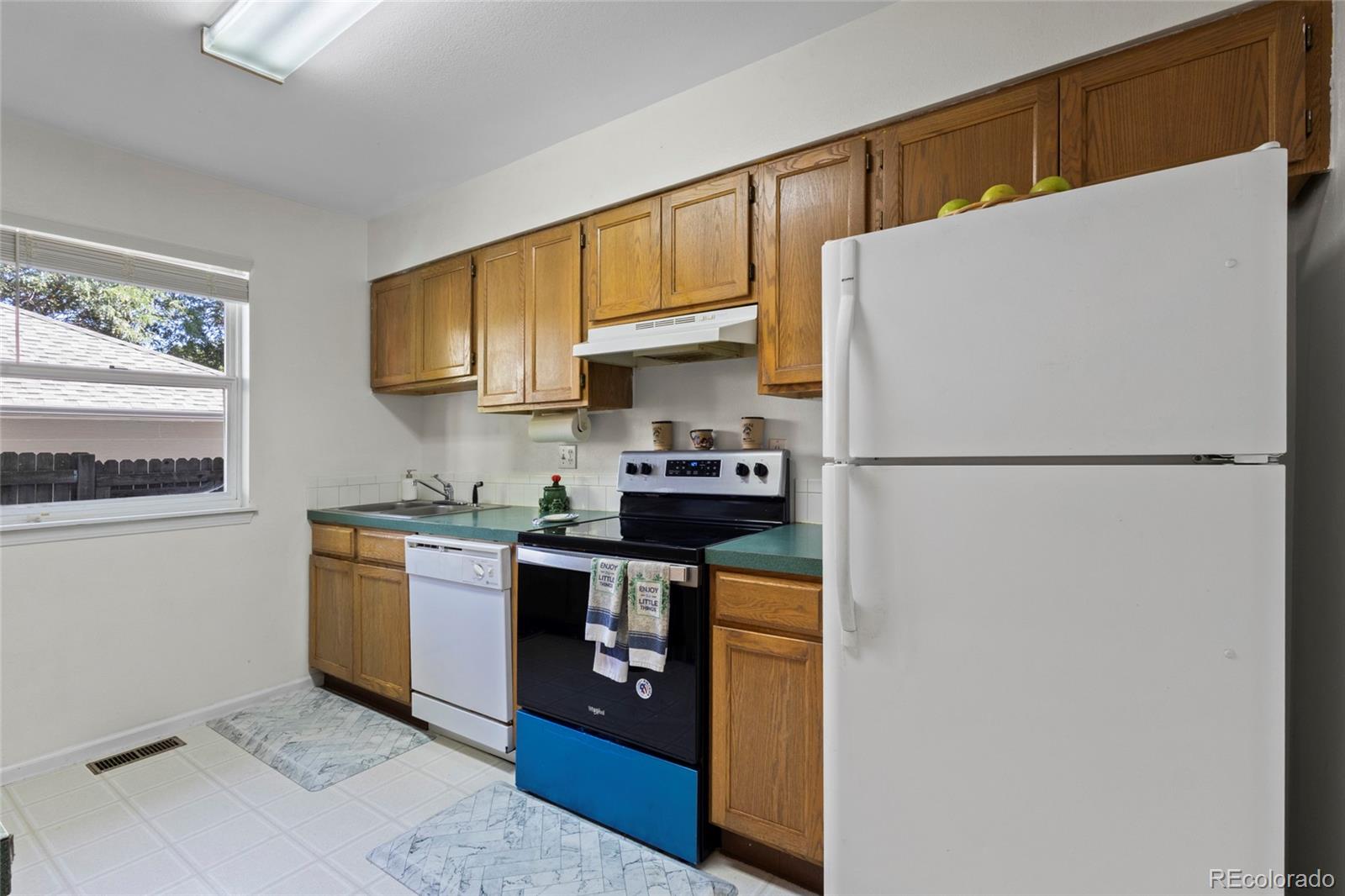 MLS Image #5 for 2213  emery street,longmont, Colorado