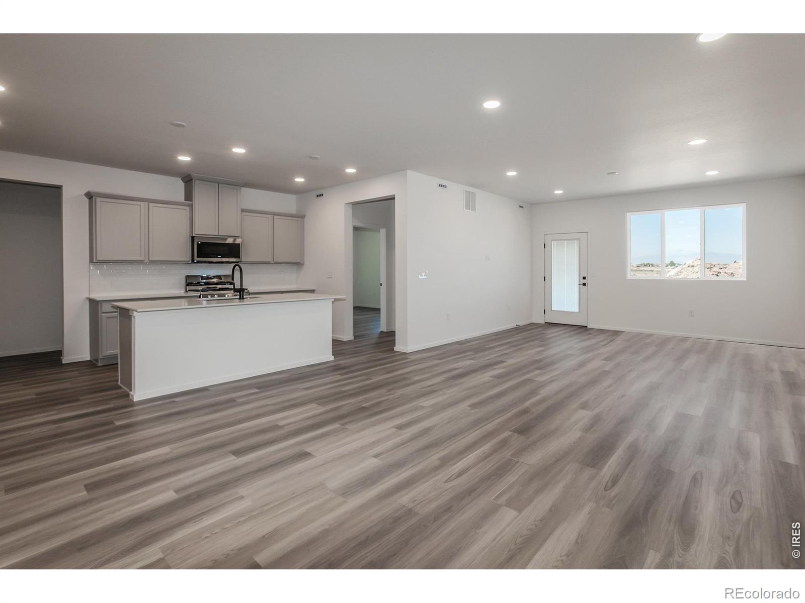 MLS Image #11 for 752  galloway drive,johnstown, Colorado