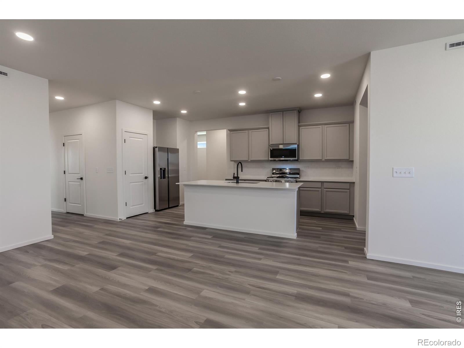 MLS Image #12 for 752  galloway drive,johnstown, Colorado