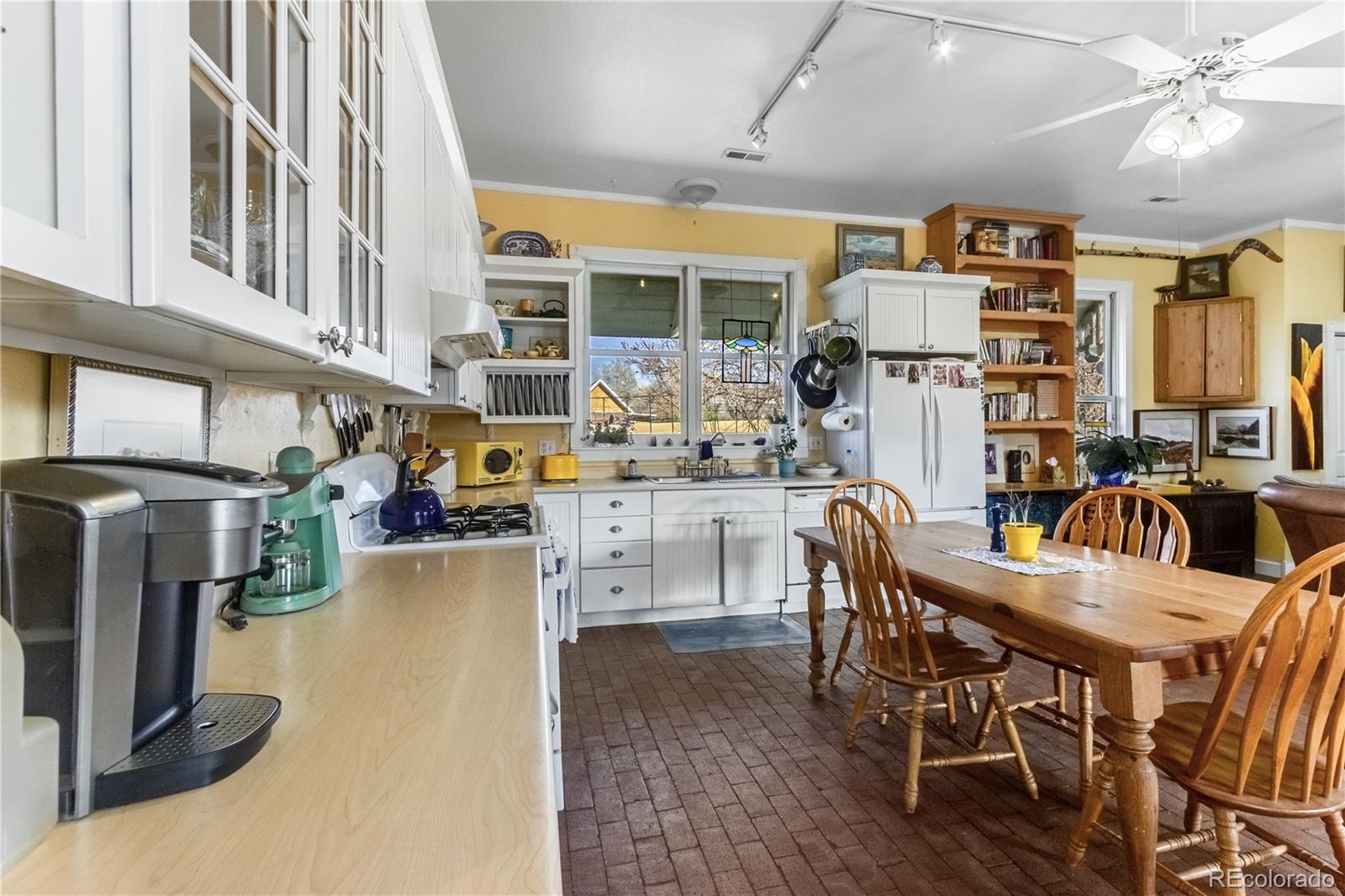 MLS Image #12 for 134 e virginia street,la veta, Colorado