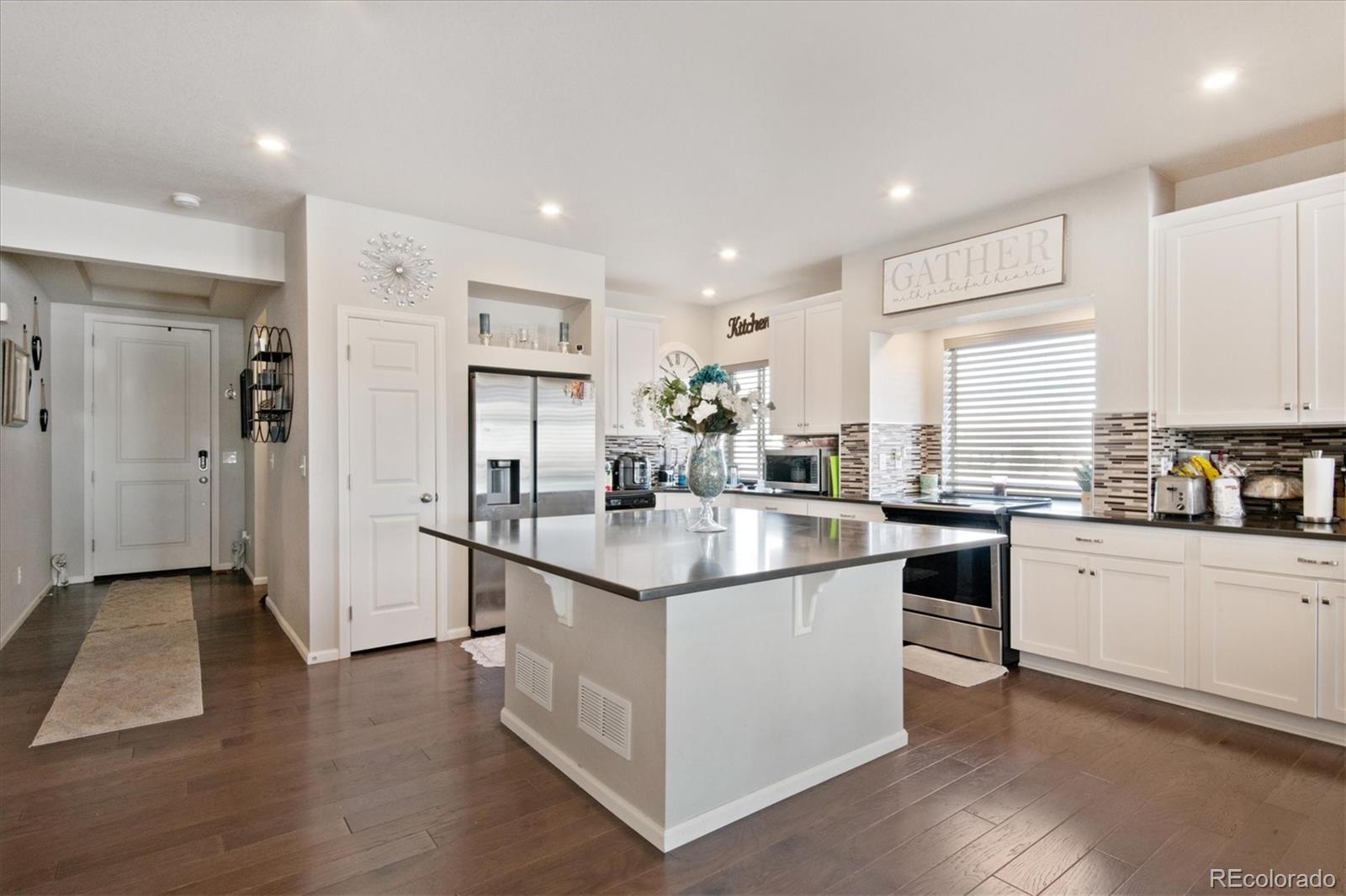 MLS Image #3 for 10294  yampa street,commerce city, Colorado