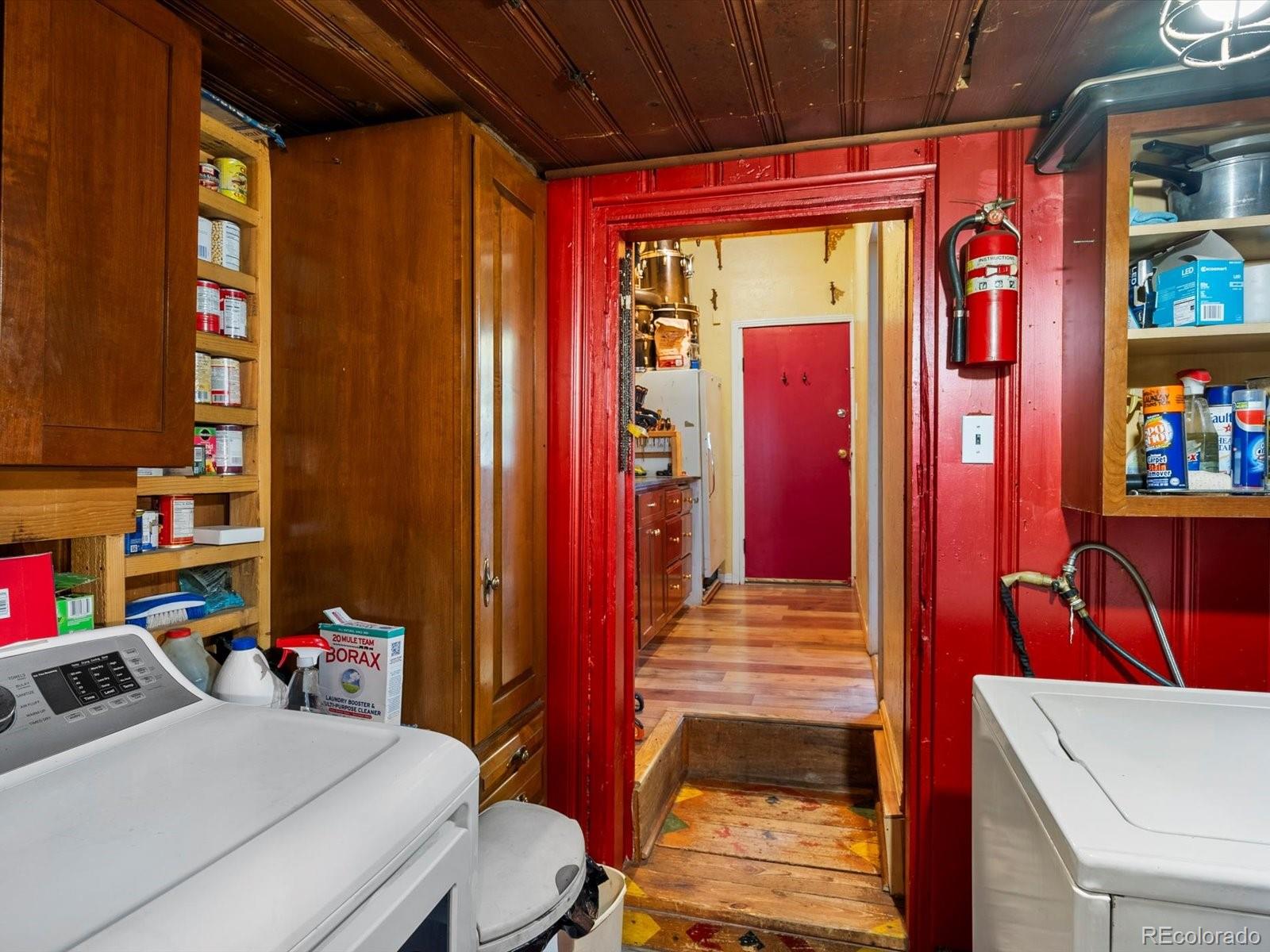 MLS Image #18 for 10230 s deer creek road,littleton, Colorado
