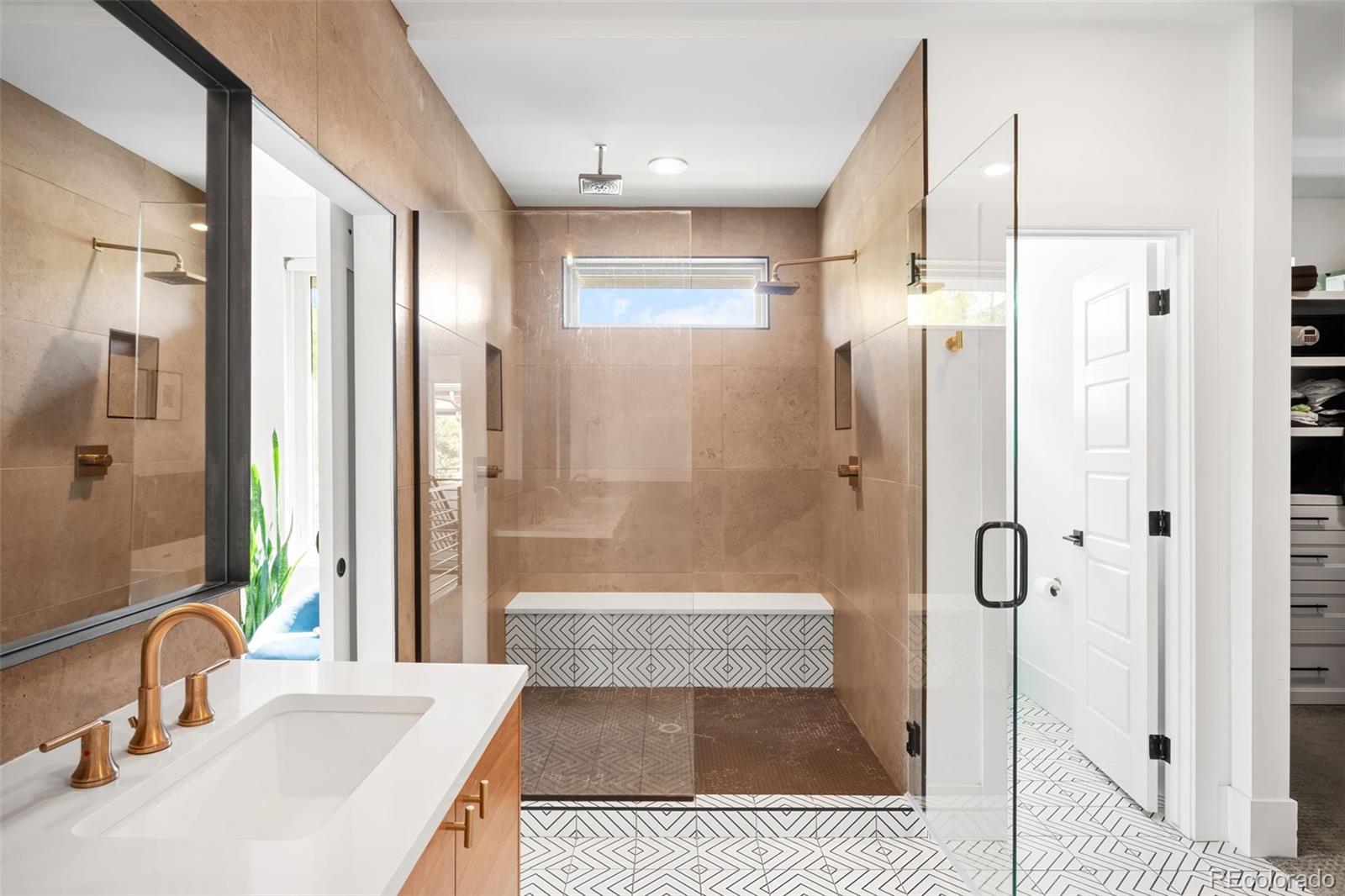MLS Image #18 for 3275 s clermont street,denver, Colorado