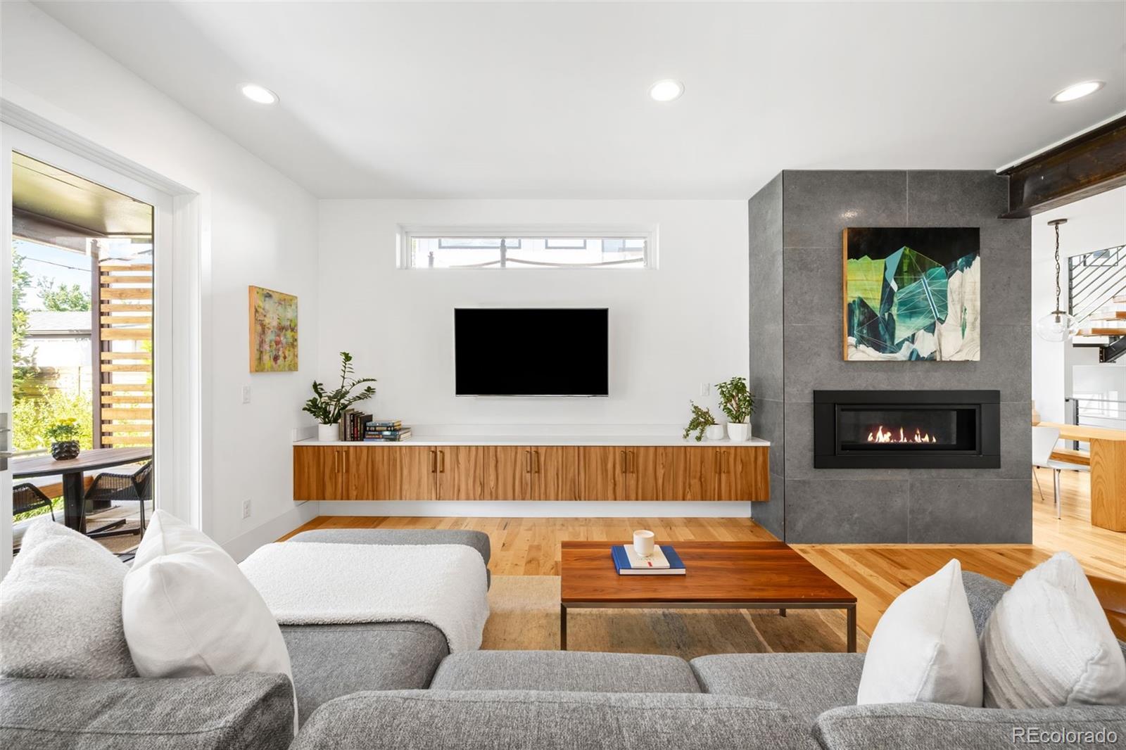 MLS Image #3 for 3275 s clermont street,denver, Colorado