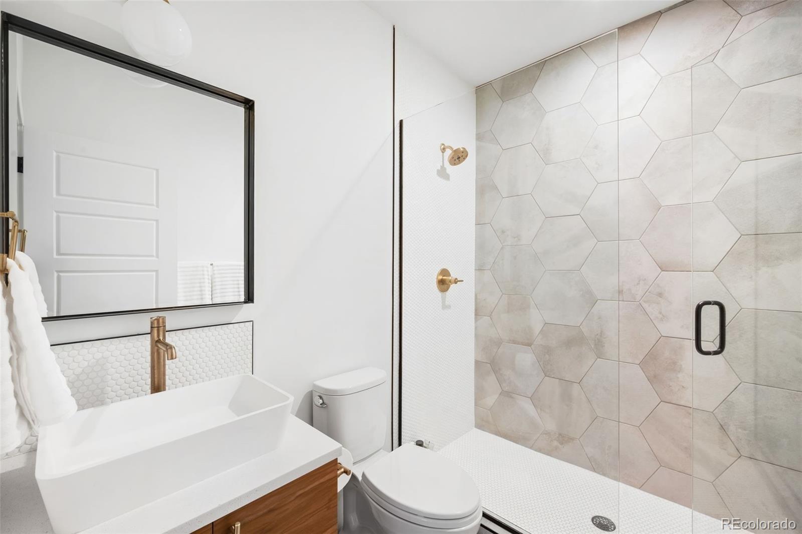MLS Image #32 for 3275 s clermont street,denver, Colorado