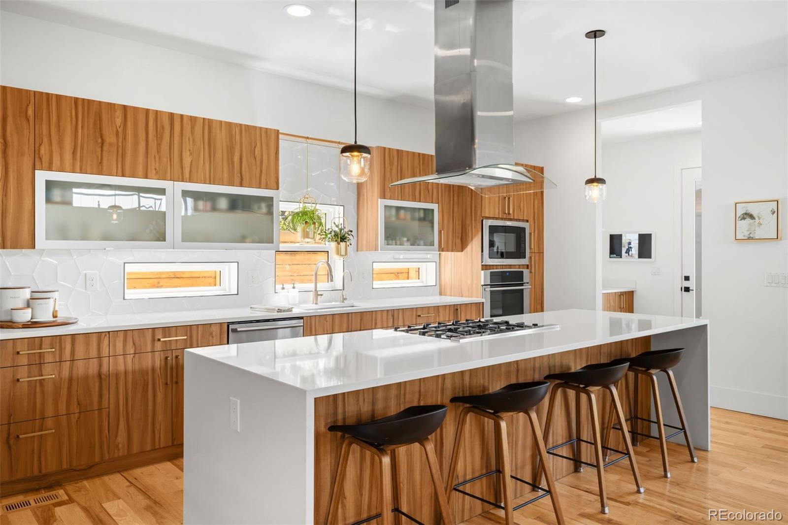 MLS Image #9 for 3275 s clermont street,denver, Colorado