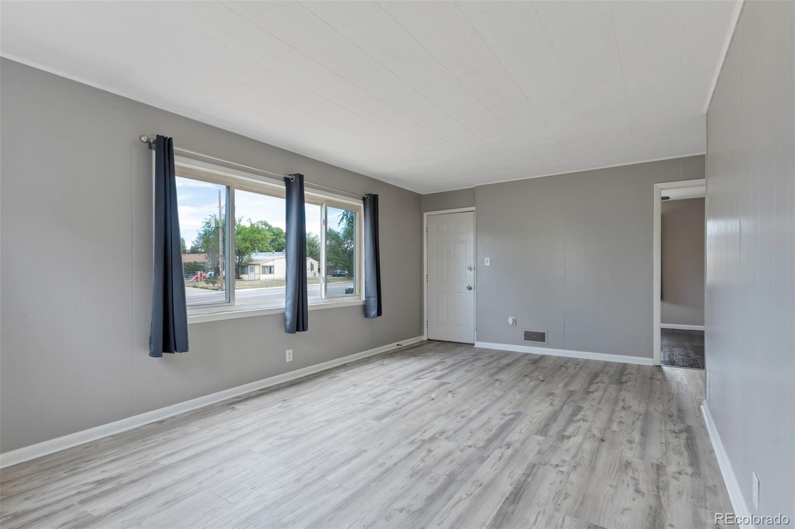 MLS Image #7 for 11612  del mar parkway,aurora, Colorado