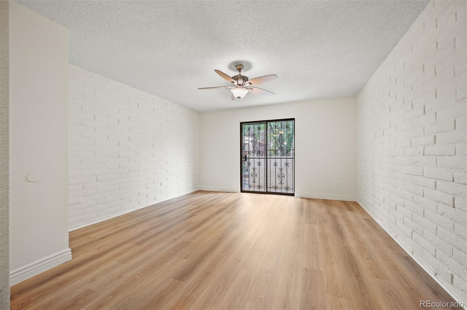 MLS Image #9 for 1060 s parker road,denver, Colorado