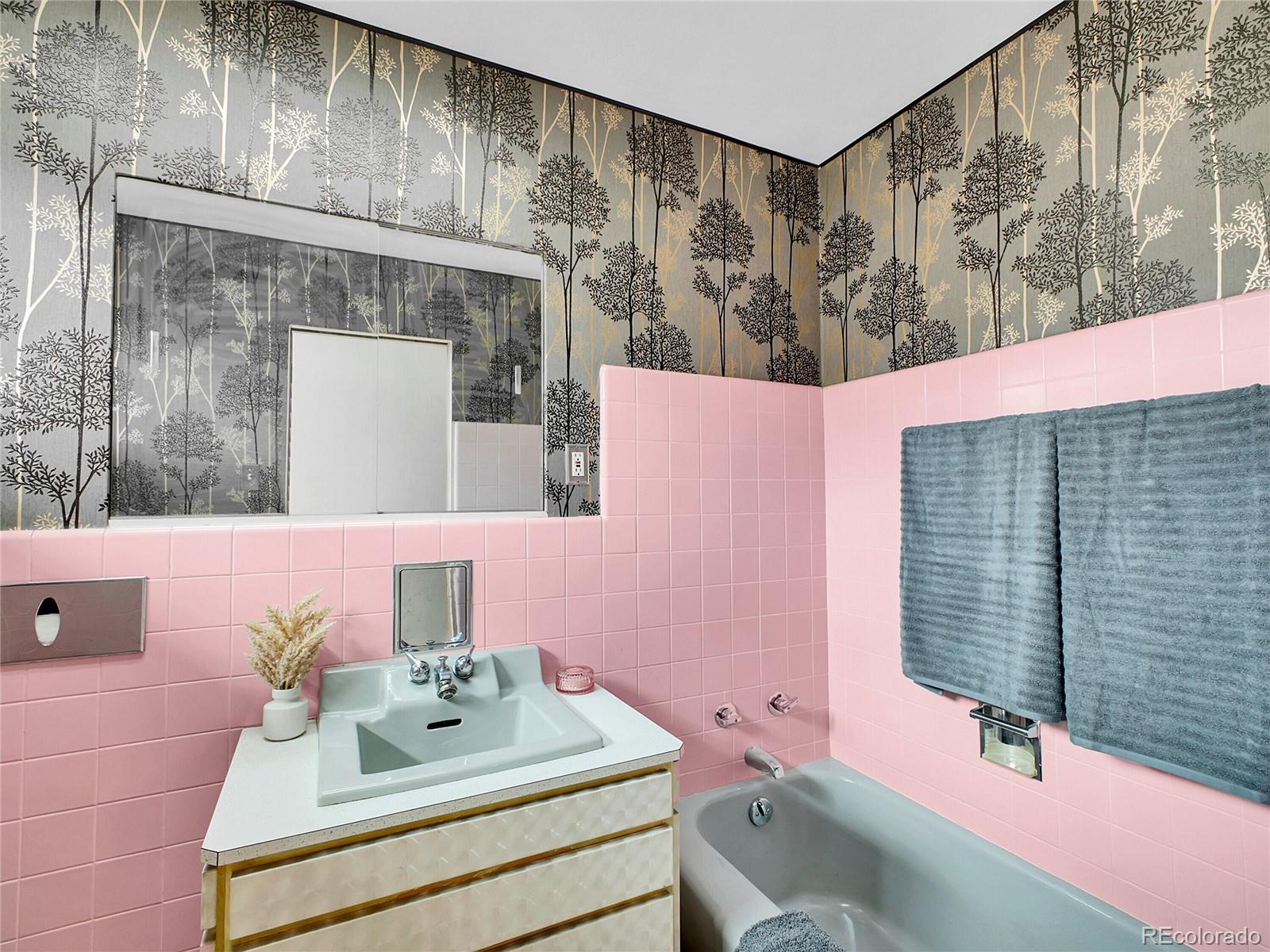 MLS Image #16 for 4677 e hampden avenue,denver, Colorado