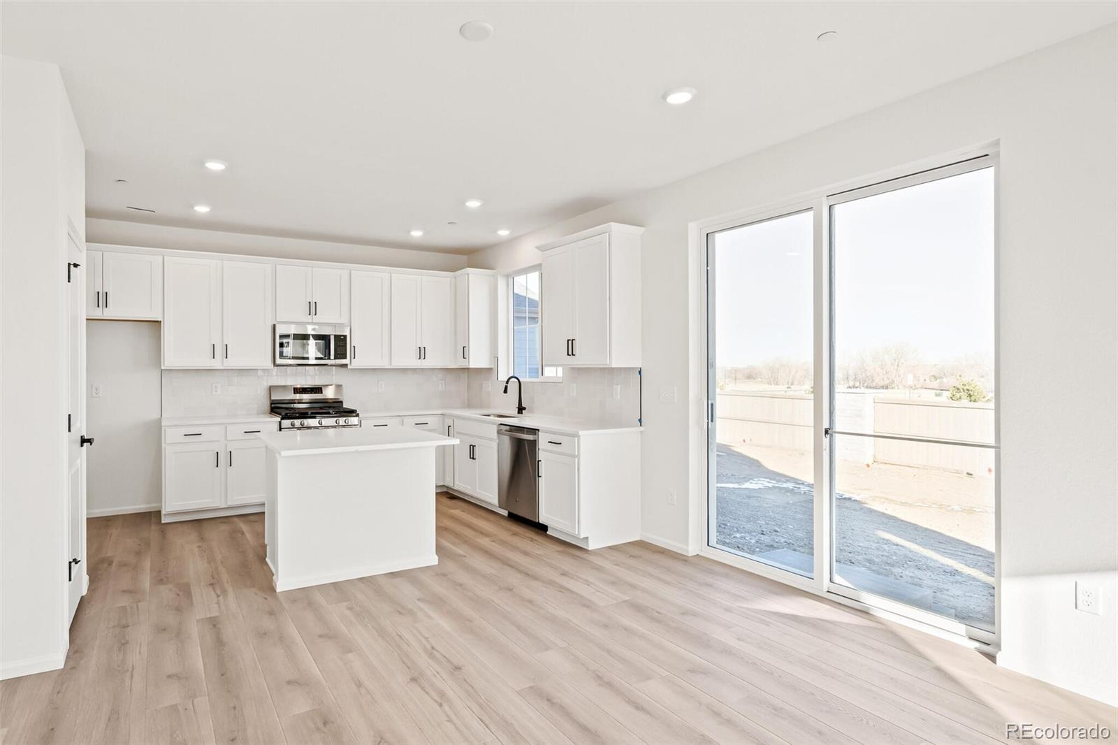 MLS Image #11 for 165  rock wren way,erie, Colorado