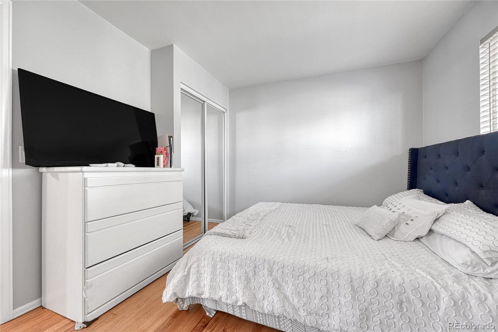 MLS Image #11 for 841 s oakland street,aurora, Colorado