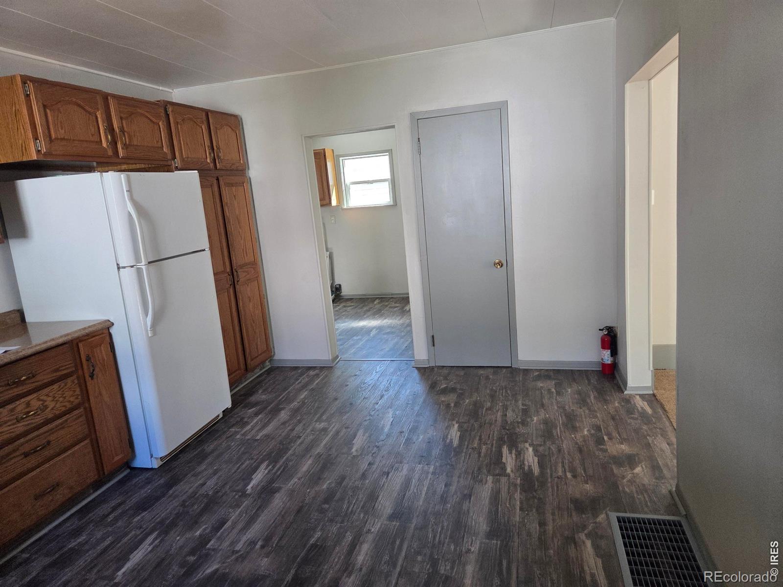 MLS Image #12 for 407  carson street,brush, Colorado