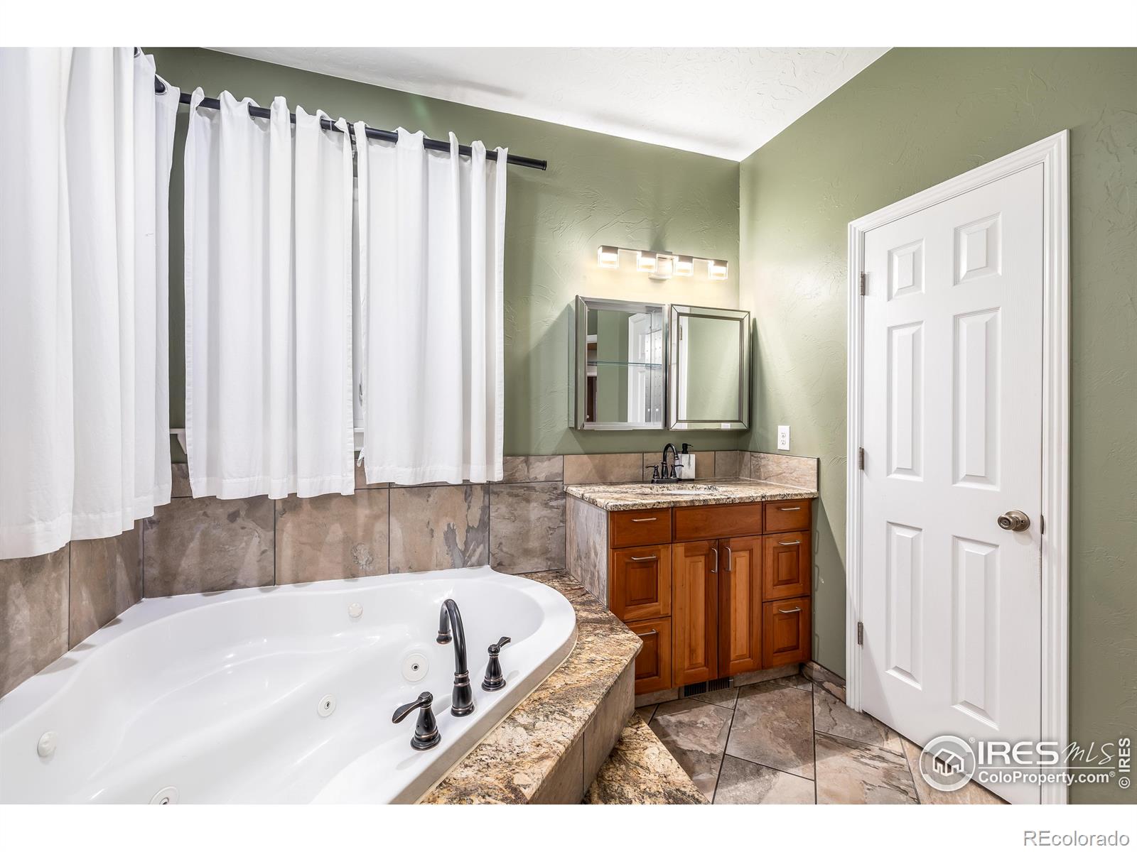 MLS Image #8 for 22563  county road 39 ,la salle, Colorado