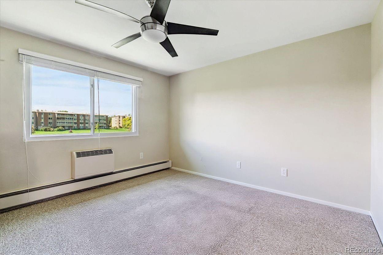 MLS Image #11 for 725 s clinton street,denver, Colorado