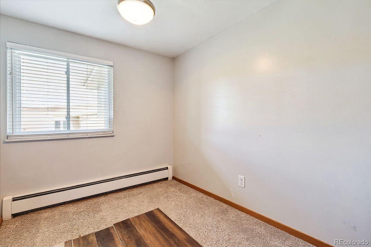 MLS Image #13 for 725 s clinton street,denver, Colorado