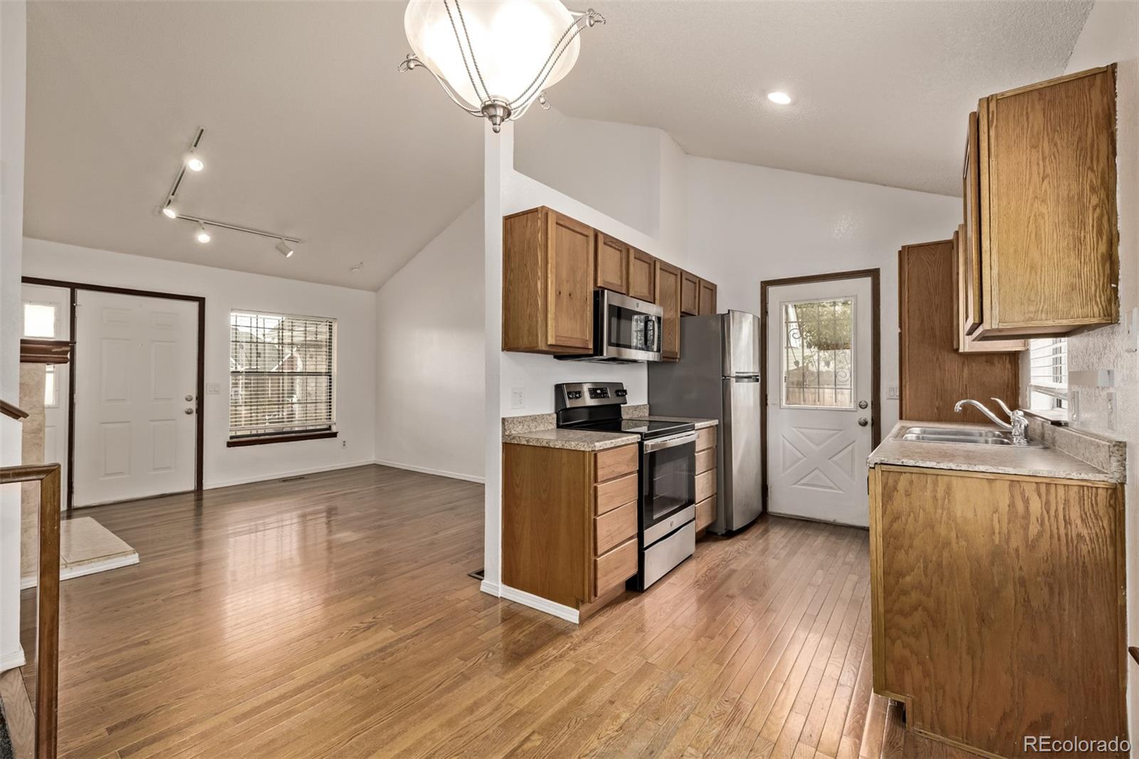 MLS Image #3 for 4820 s zeno street,aurora, Colorado