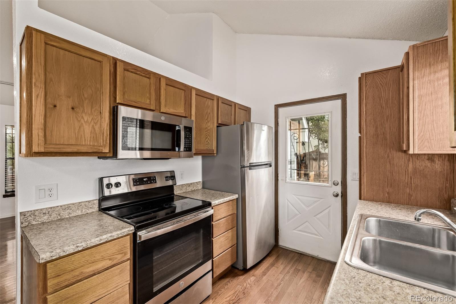MLS Image #4 for 4820 s zeno street,aurora, Colorado