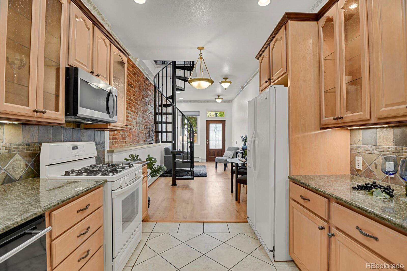 MLS Image #6 for 3217 1/2 n osage street,denver, Colorado