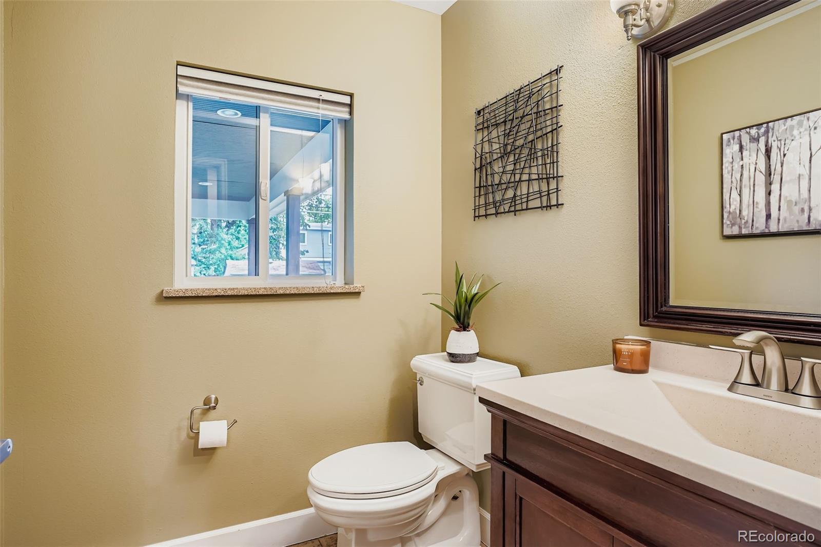 MLS Image #12 for 2935 s york street,denver, Colorado