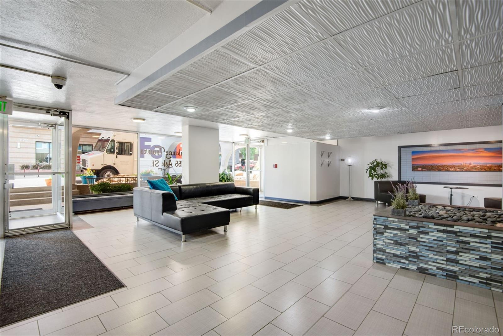 MLS Image #19 for 1155 n ash street,denver, Colorado