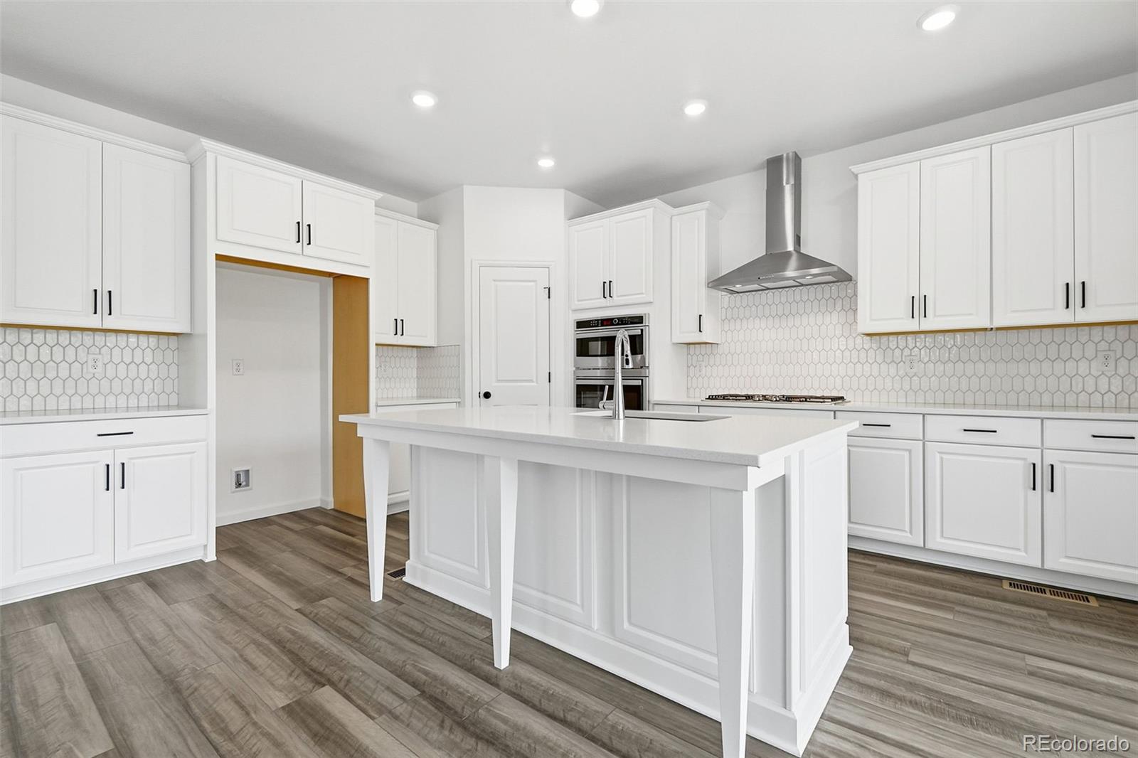 MLS Image #10 for 39793  penn road,elizabeth, Colorado